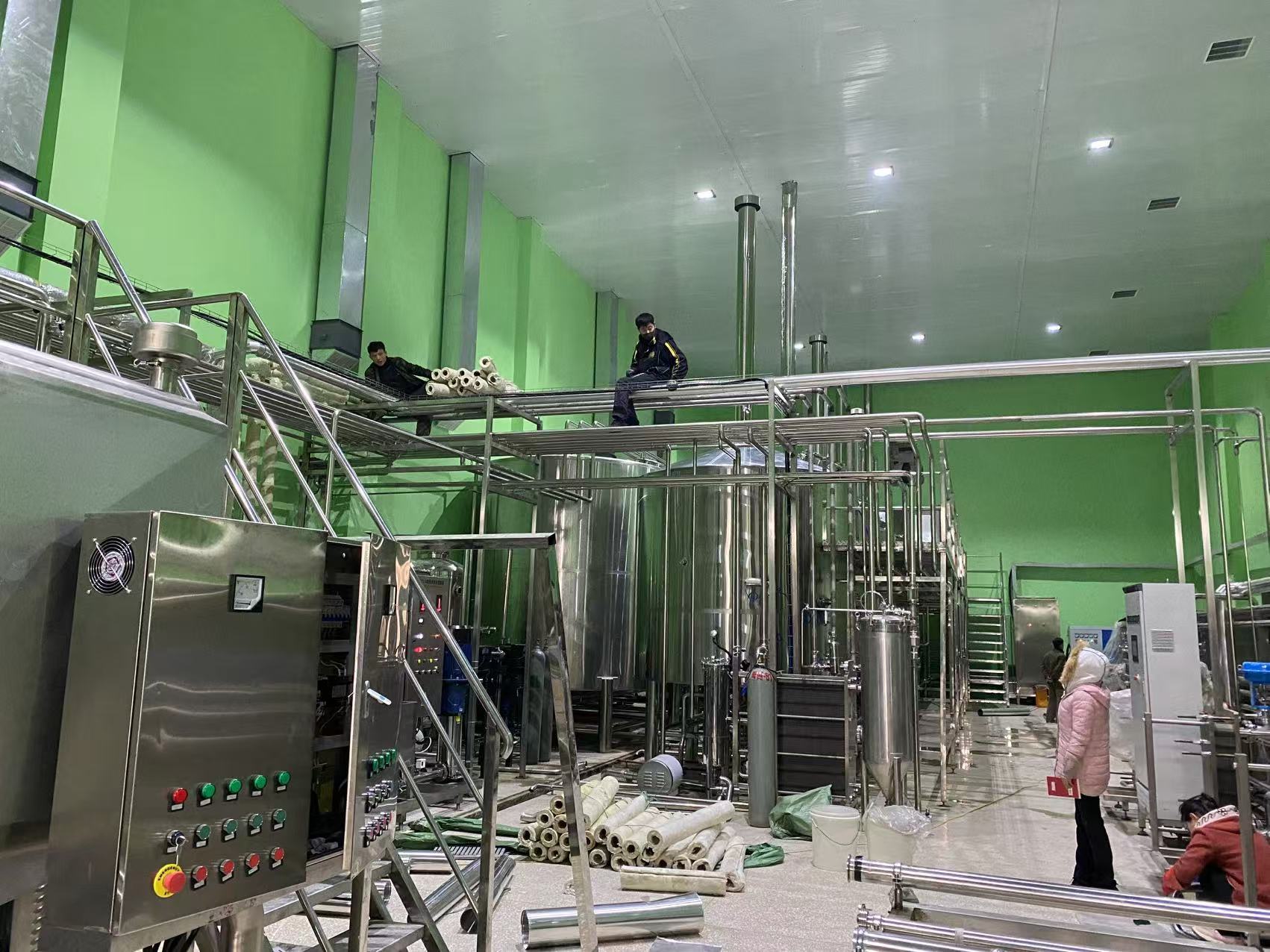 怒江精酿啤酒设备厂—精酿啤酒设备制造：传承工艺与创新科技的交融